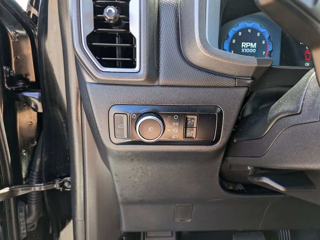 Used 2025 Ford Bronco Sport Badlands image 28