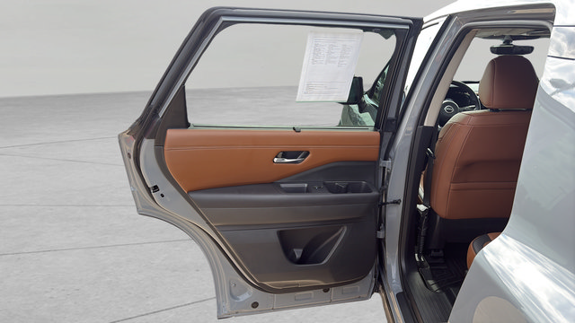 Certified 2025 Nissan Pathfinder Platinum AWD/4WD image 16