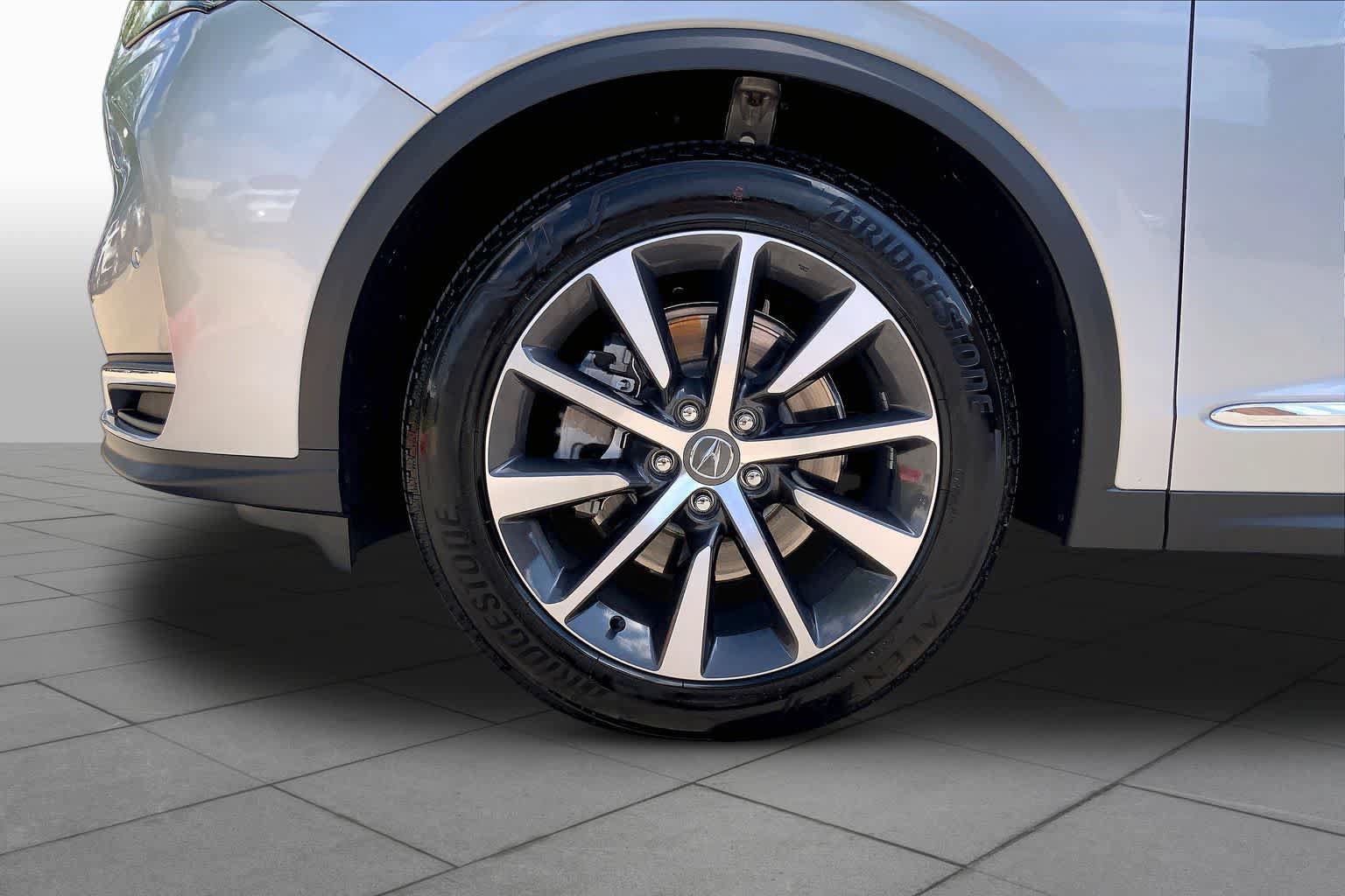 Used 2026 Acura MDX SH-AWD w/ Technology Package image 11