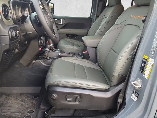 New 2025 Jeep Gladiator Mojave w/ Safety Group image 4