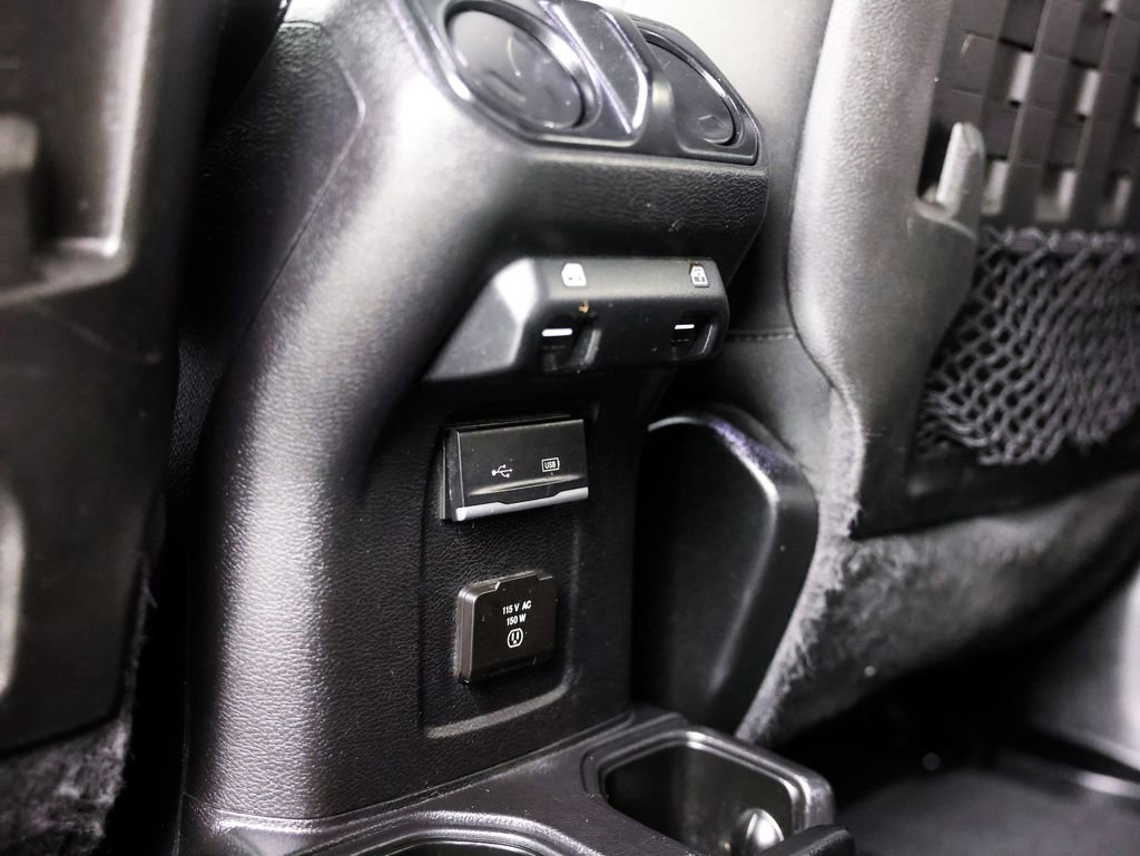 Used 2018 Jeep Wrangler Unlimited Rubicon image 22