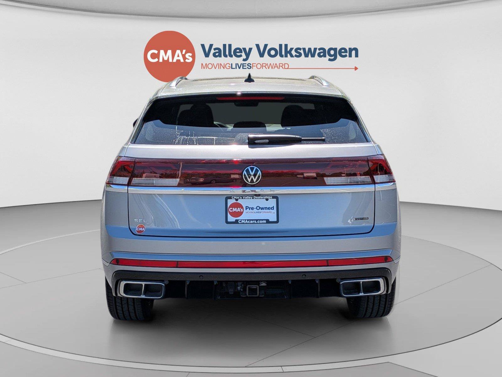 Used 2026 Volkswagen Atlas Cross Sport SEL Premium R-Line AWD/4WD image 4