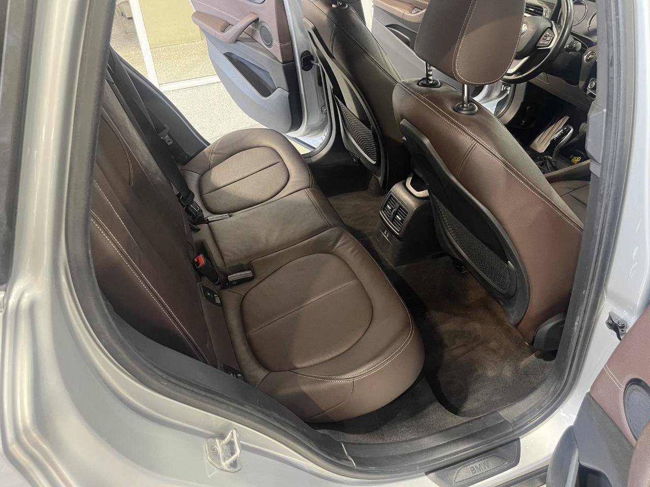 Used 2021 BMW X1 sDrive28i w/ Premium Package FWD image 21
