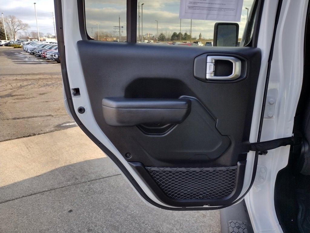 Used 2020 Jeep Wrangler Unlimited Sport image 23