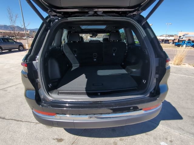 Used 2024 Jeep Grand Cherokee Limited w/ Luxury Tech Group II image 29