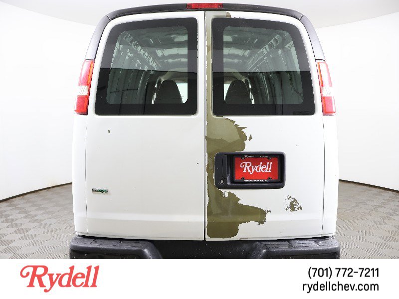 Used 2010 Chevrolet Express 3500 image 5