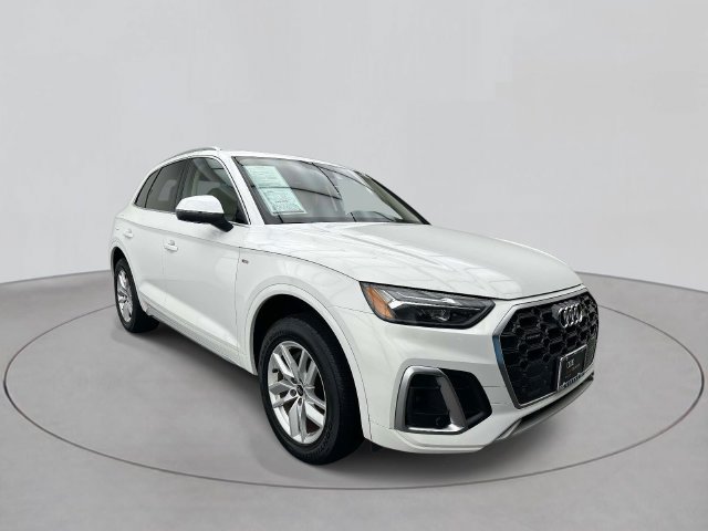 Certified 2023 Audi Q5 2.0T Premium w/ Convenience Package AWD/4WD image 5