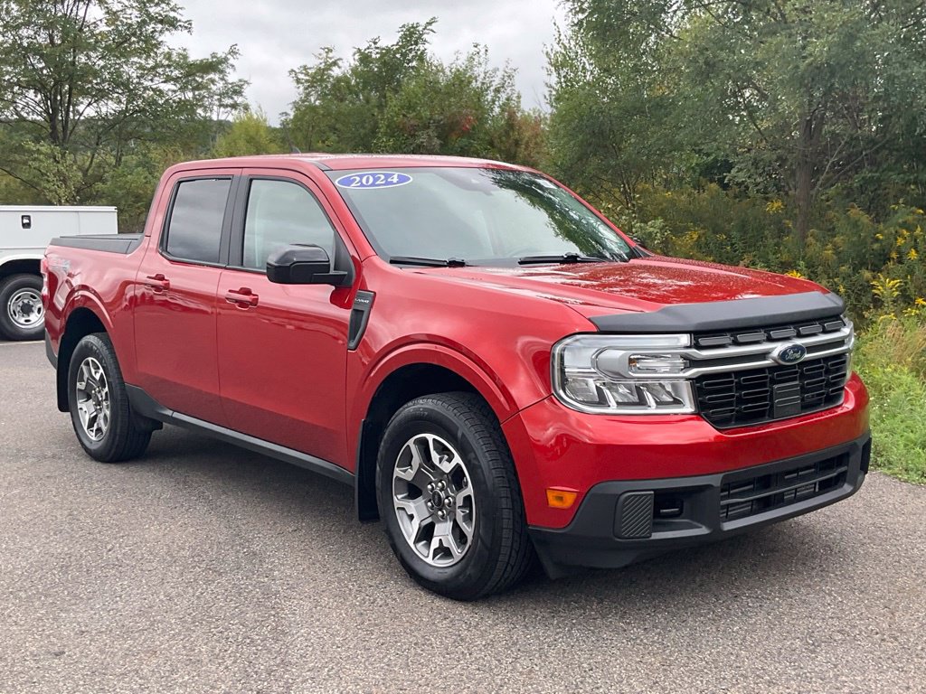 Certified 2024 Ford Maverick Lariat w/ FX4 Off-Road Package AWD/4WD image 1