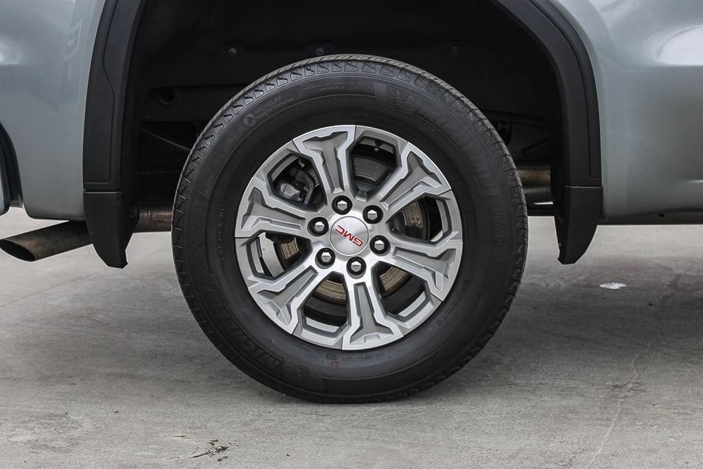 Used 2024 GMC Sierra 1500 SLT AWD/4WD image 12