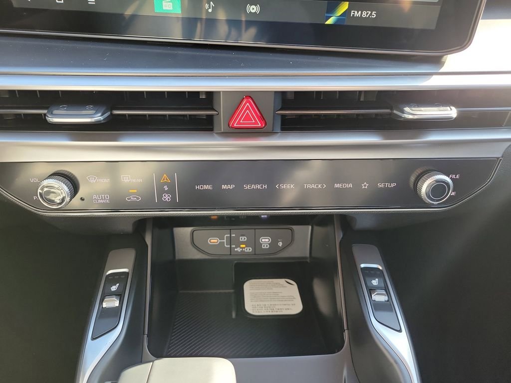 New 2026 Kia Sorento S AWD/4WD image 32