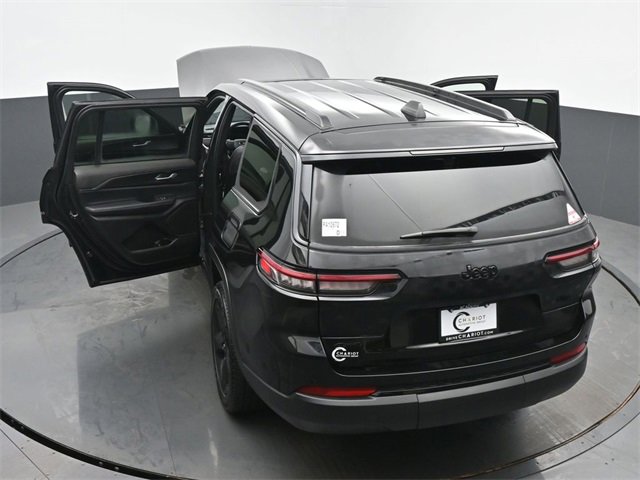 Used 2024 Jeep Grand Cherokee L Altitude image 66