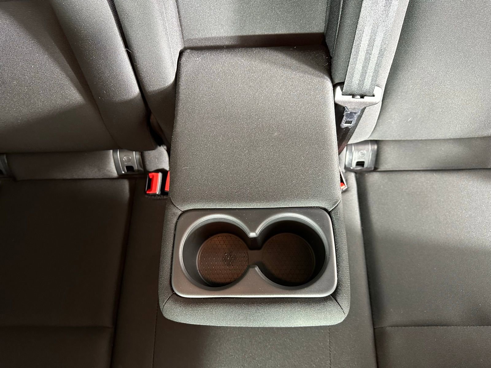 Used 2025 Nissan Rogue S image 29