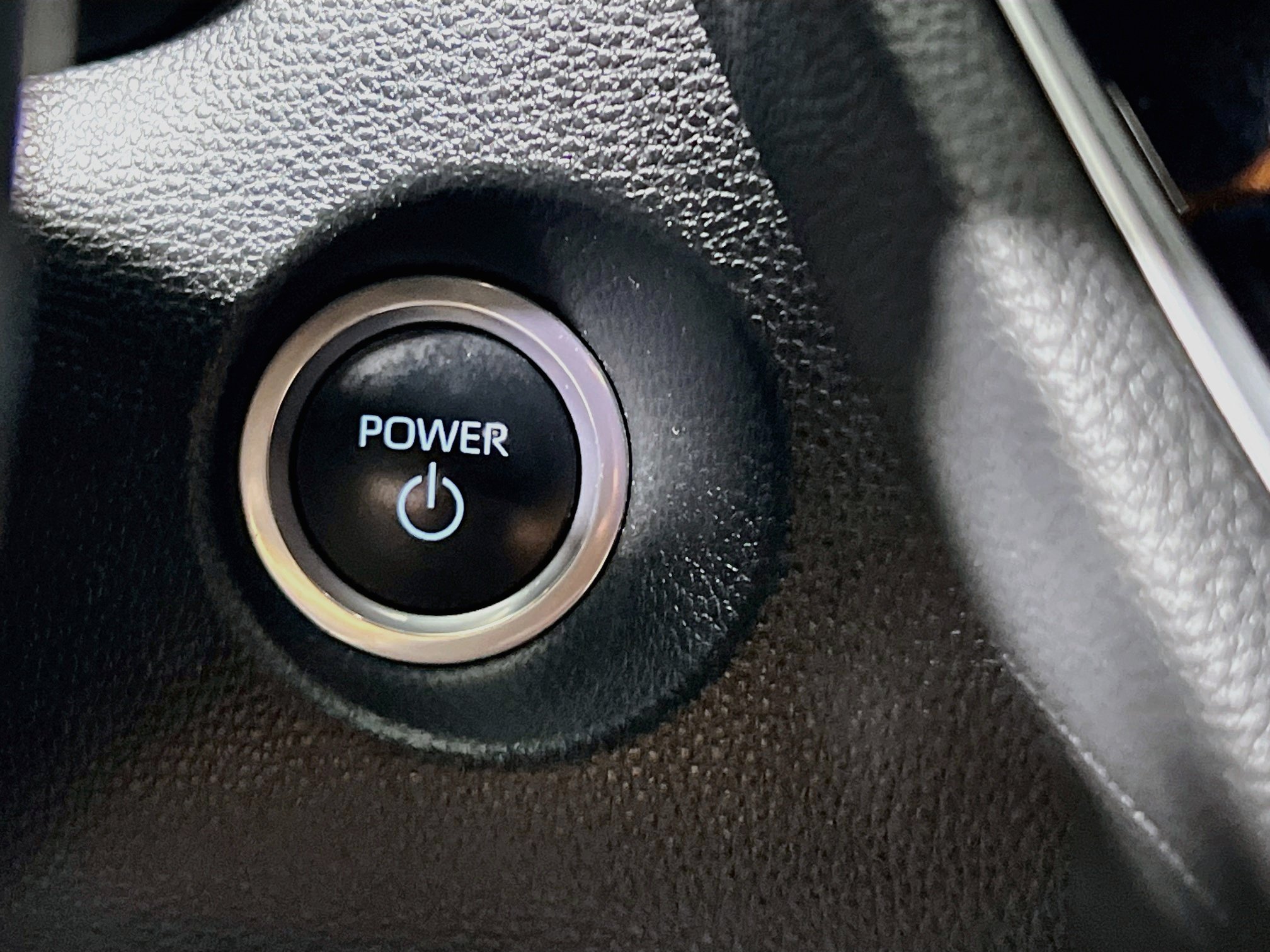 Used 2023 Toyota Corolla Cross AWD Hybrid image 23