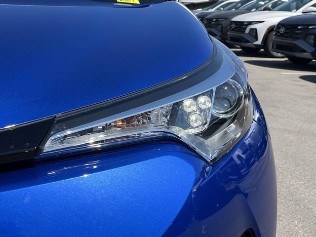 Used 2019 Toyota C-HR Limited FWD image 9