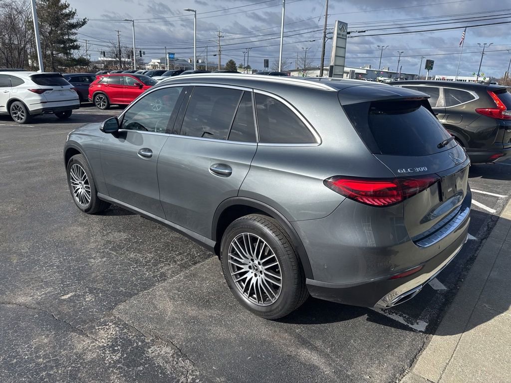Used 2023 Mercedes-Benz GLC 300 4MATIC image 6