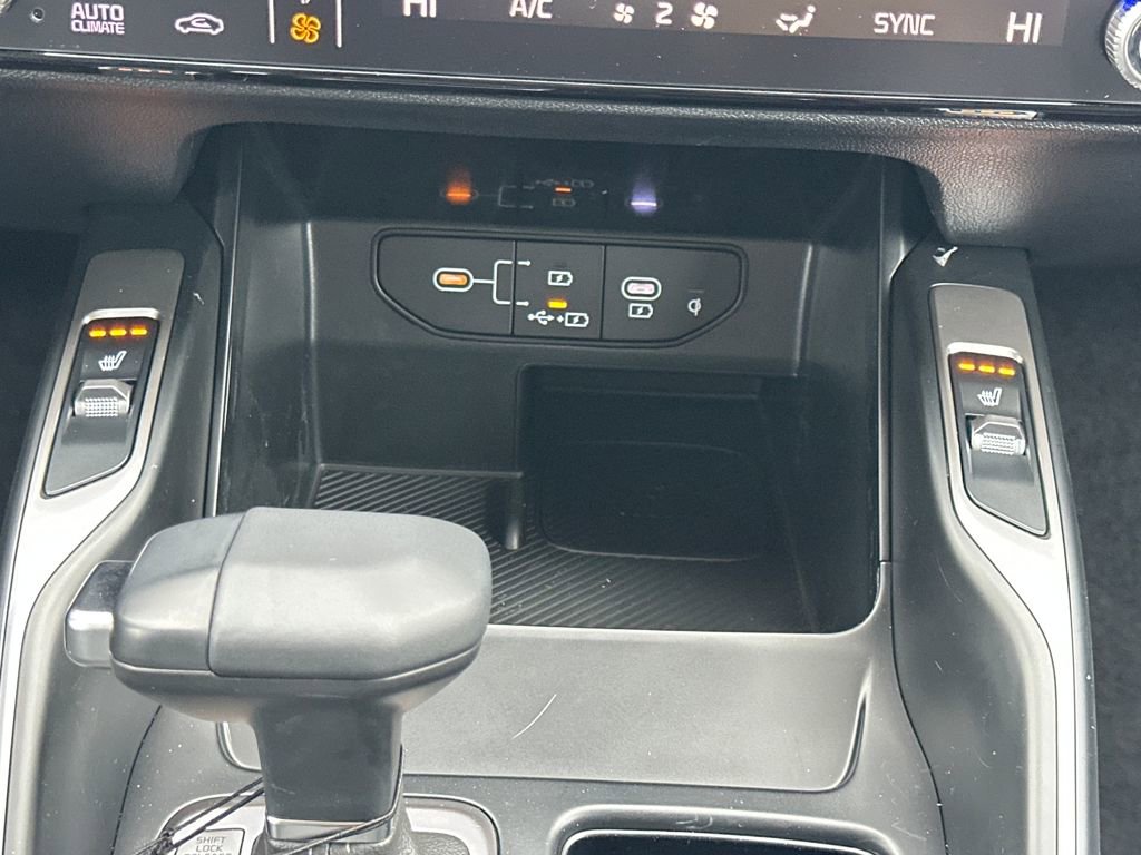 New 2026 Kia Sorento S w/ S Panoramic Sunroof Package FWD image 21