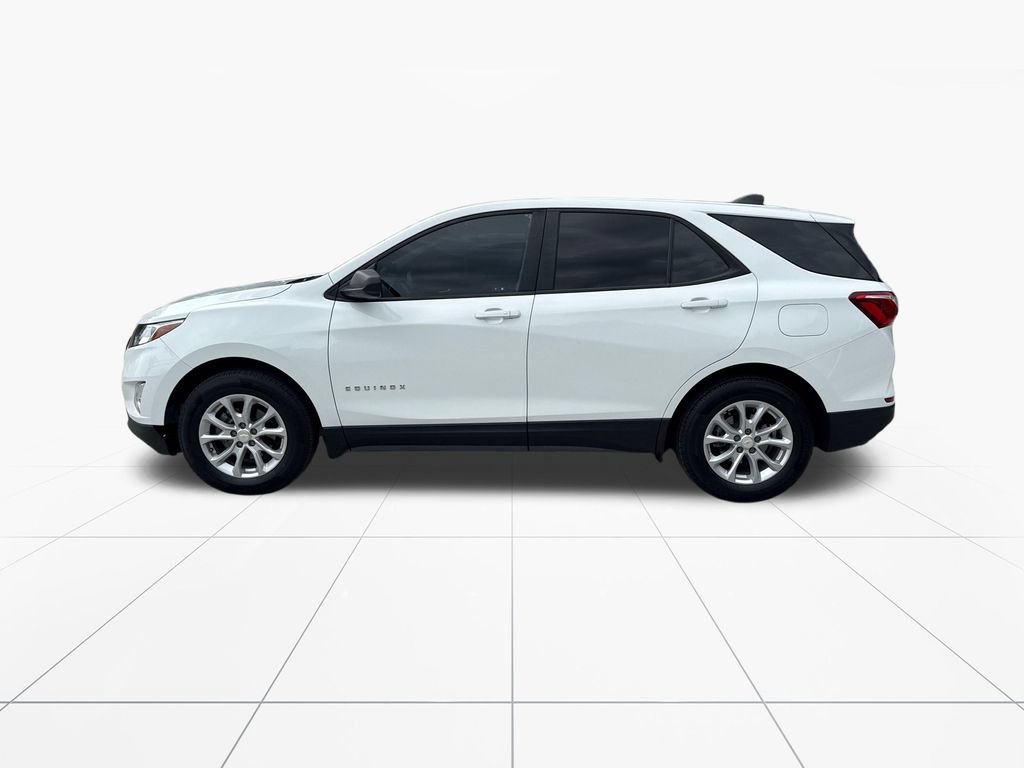 Used 2021 Chevrolet Equinox LS w/ LS Convenience Package FWD video 4