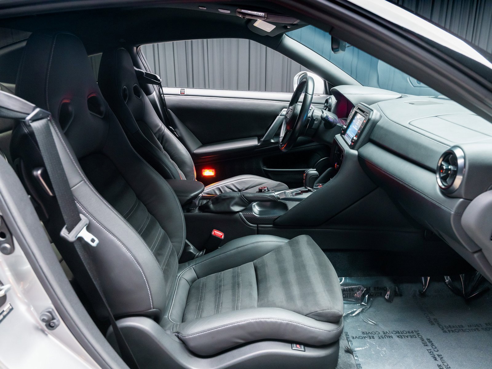 Used 2024 Nissan GT-R Premium w/ Floor Mat Package image 46
