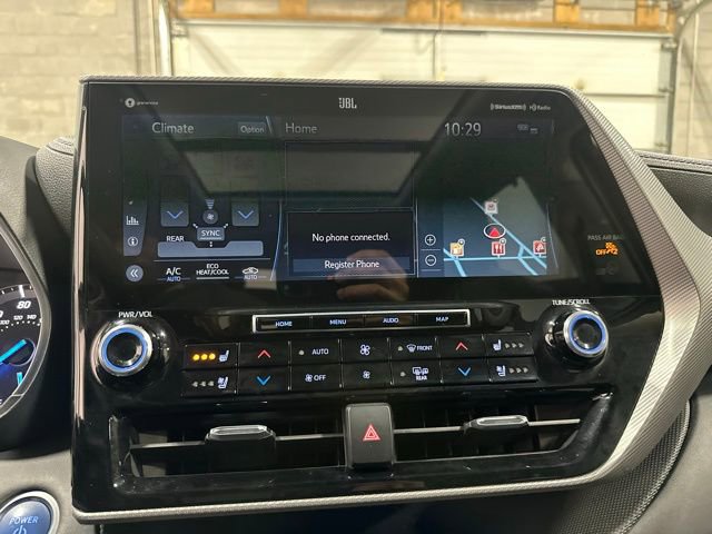 Used 2021 Toyota Highlander Platinum image 22