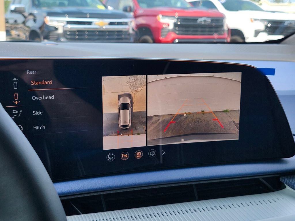 New 2026 Cadillac Optiq Sport 2 AWD/4WD image 19