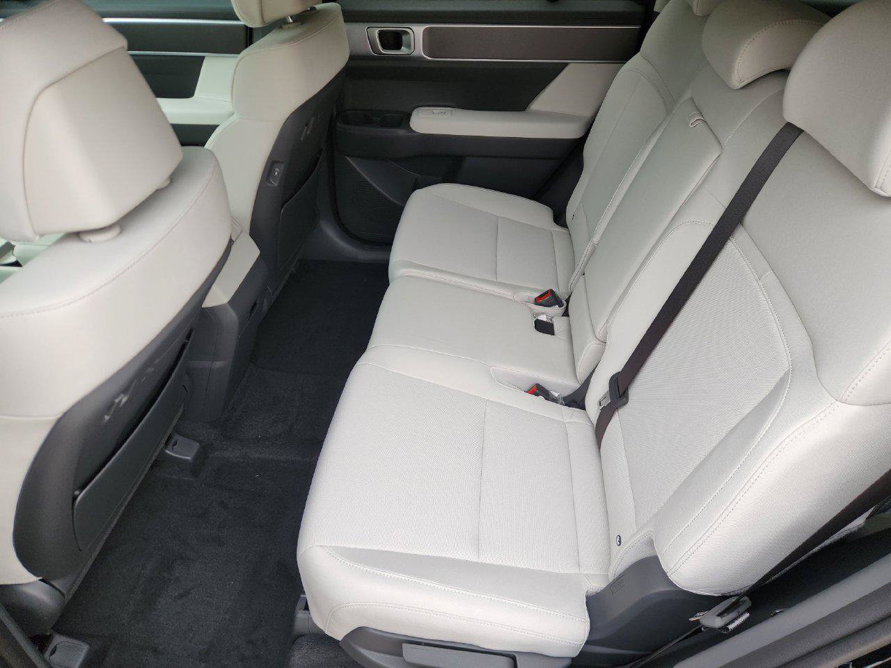 New 2026 Hyundai Santa Fe SE FWD image 28