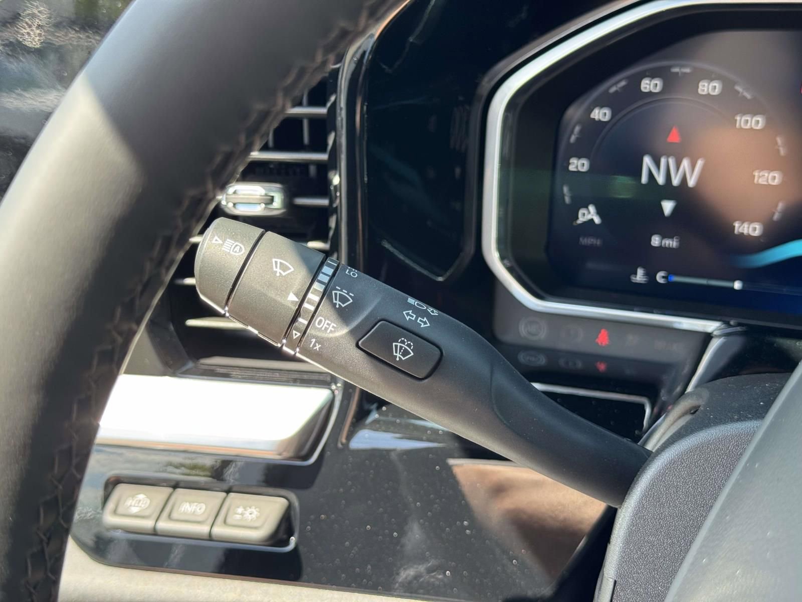 New 2026 Chevrolet Silverado 1500 LTZ w/ LTZ Premium Package image 20