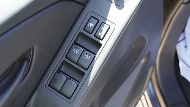 Used 2026 Nissan Frontier SV image 20