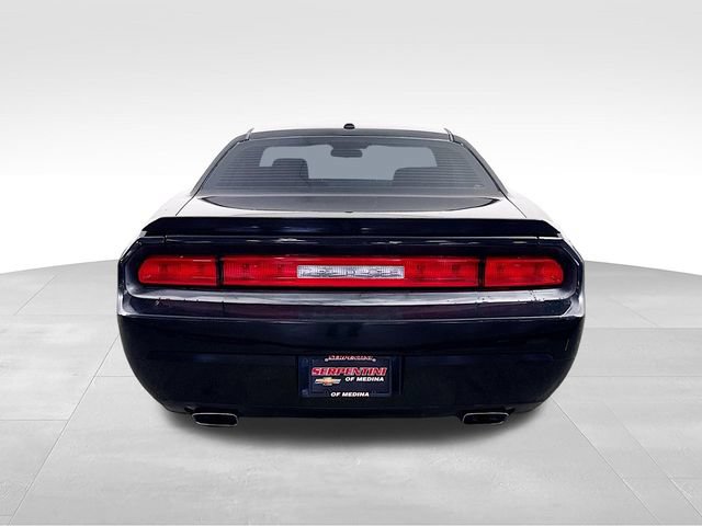 Used 2010 Dodge Challenger R/T RWD image 8