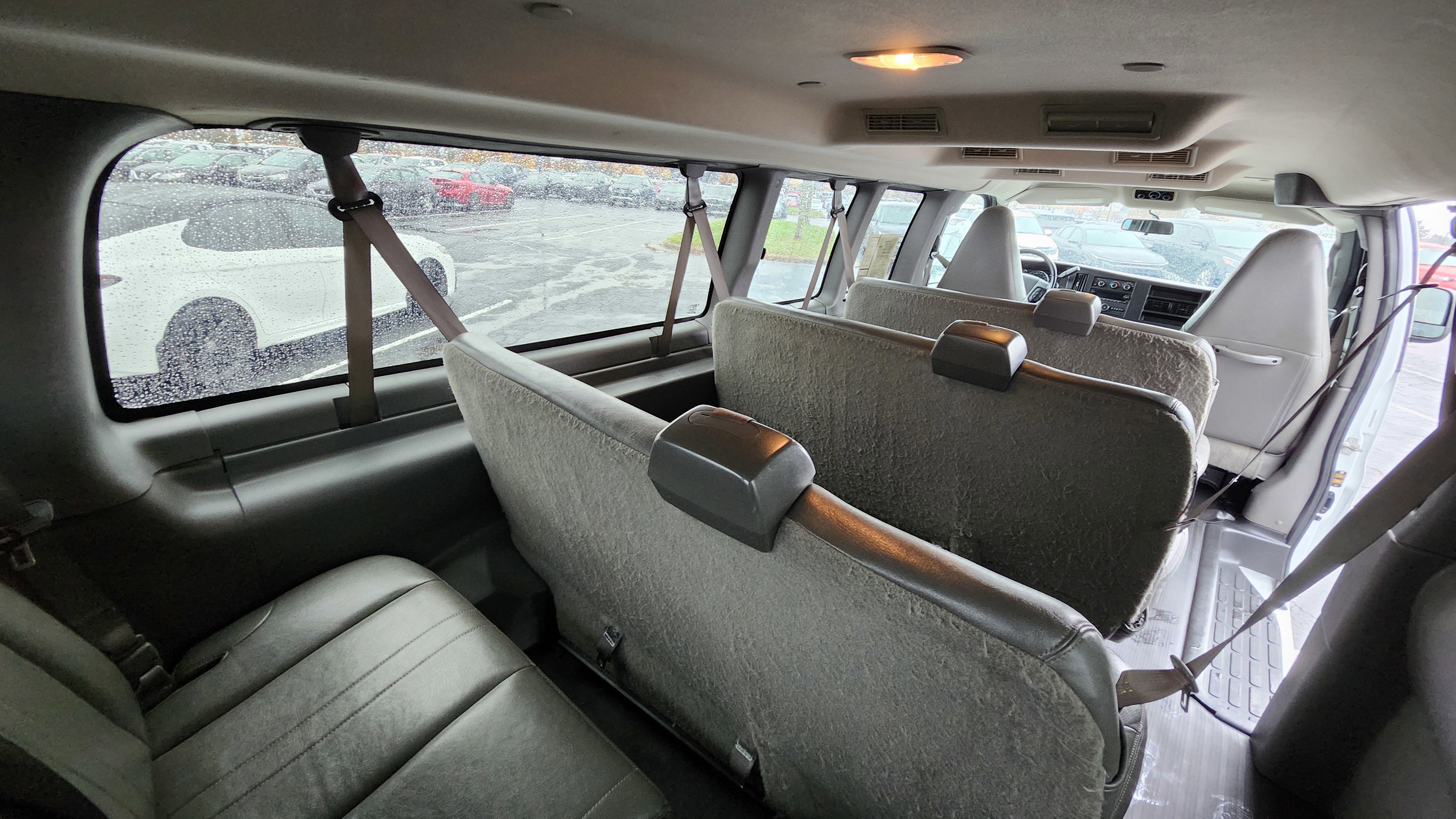 Used 2022 Chevrolet Express 3500 LS image 21