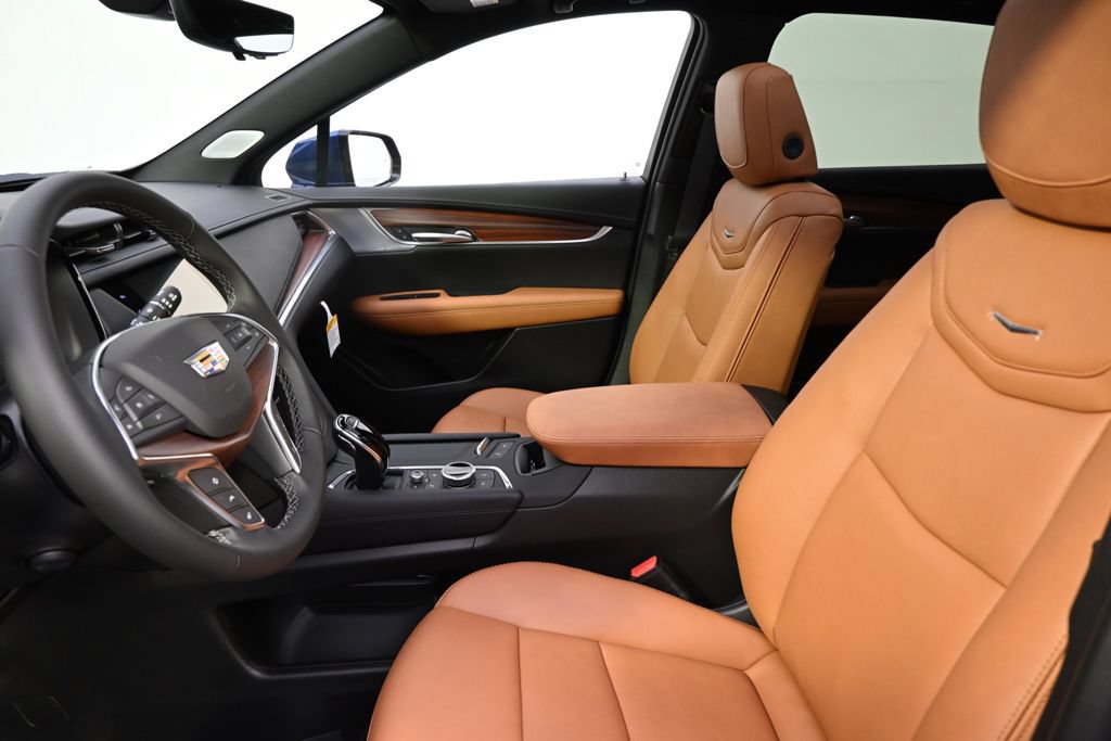 New 2026 Cadillac XT5 Premium Luxury w/ Driver Assist Package AWD/4WD image 13