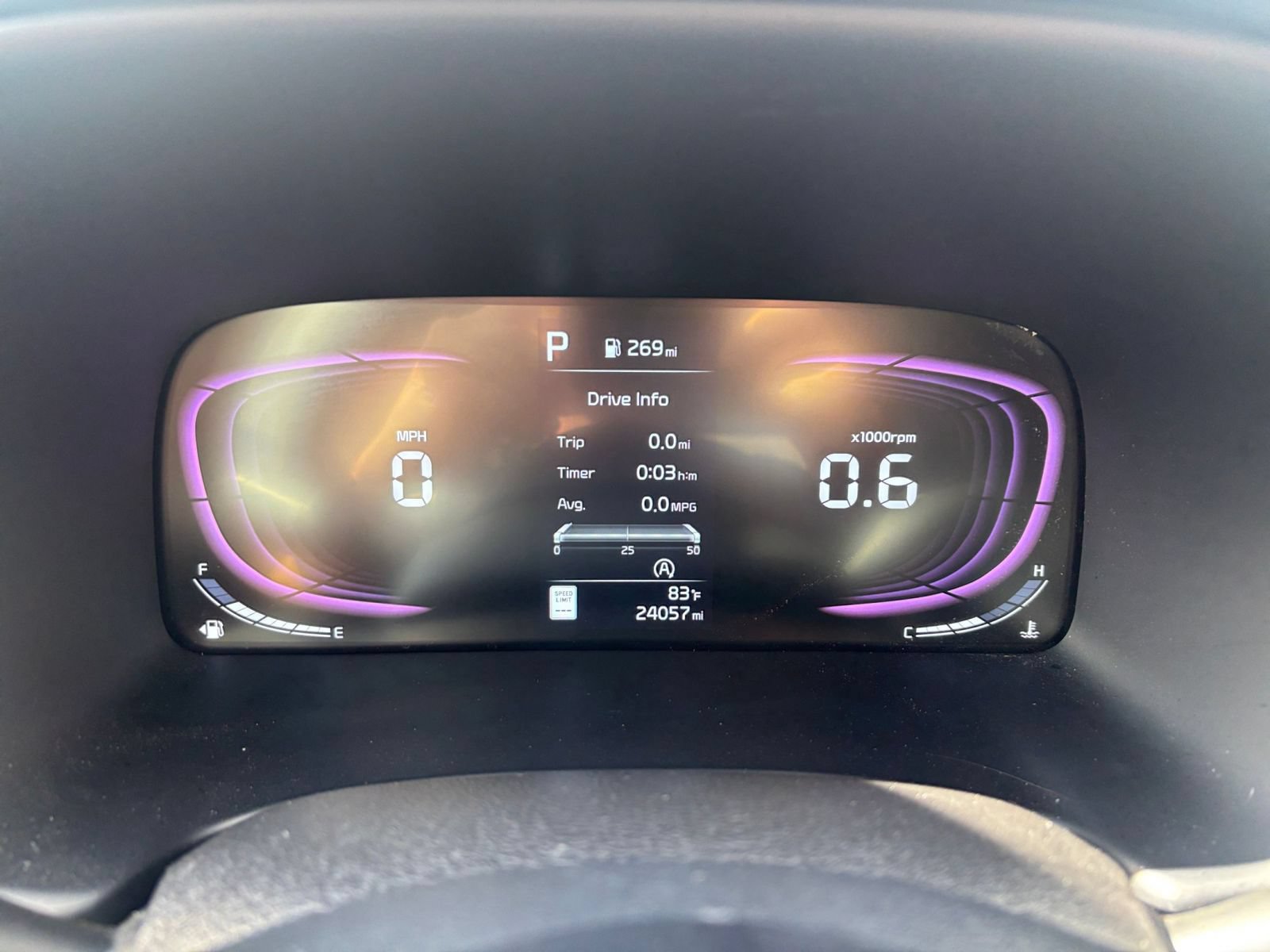 Used 2025 Kia Soul LX w/ LX Technology Package FWD image 38