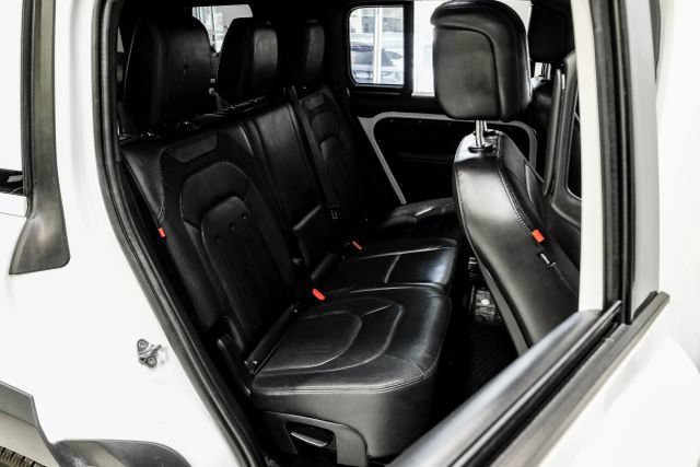 Used 2022 Land Rover Defender 110 X-Dynamic HSE AWD/4WD image 33