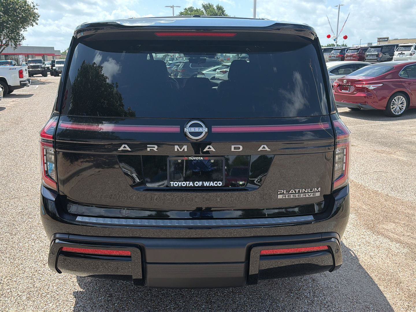 Used 2025 Nissan Armada Platinum Reserve AWD/4WD image 4