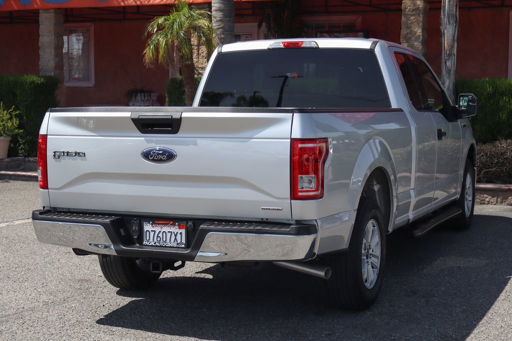 Used 2015 Ford F150 XLT w/ Trailer Tow Package RWD image 9