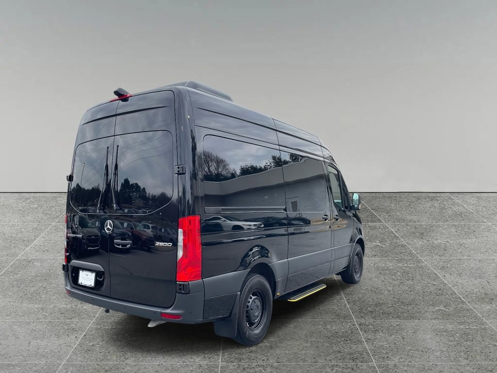 Used 2024 Mercedes-Benz Sprinter 2500 image 5
