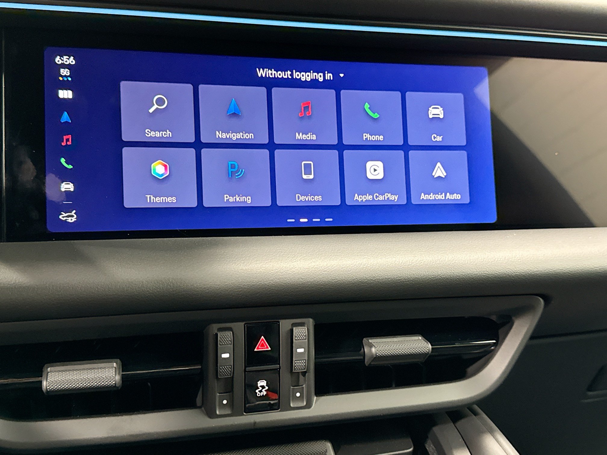 Certified 2026 Porsche Macan Electric RWD image 29