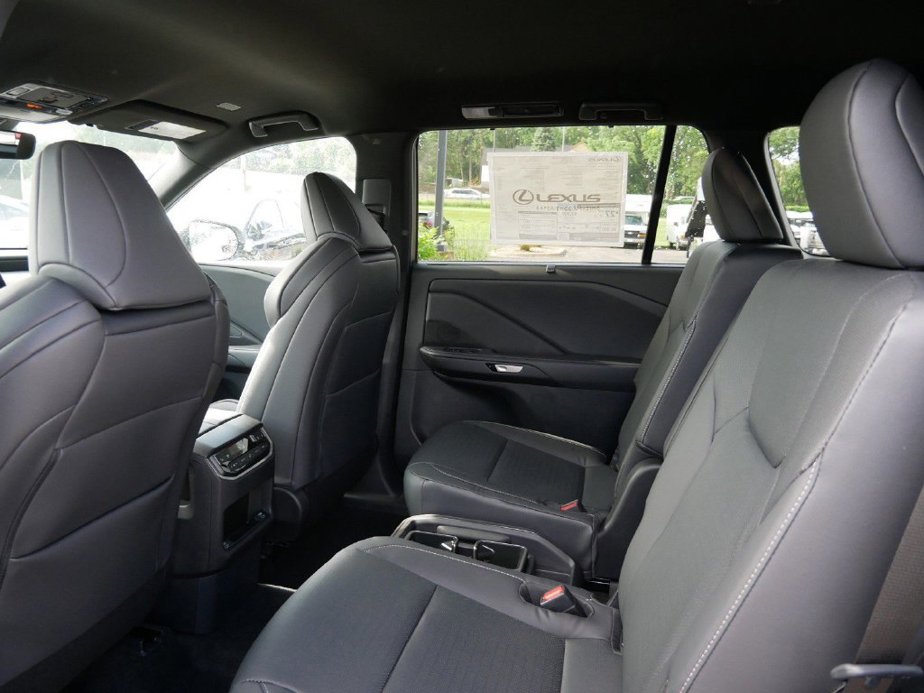 New 2026 Lexus TX 500h AWD w/ Technology Package image 11