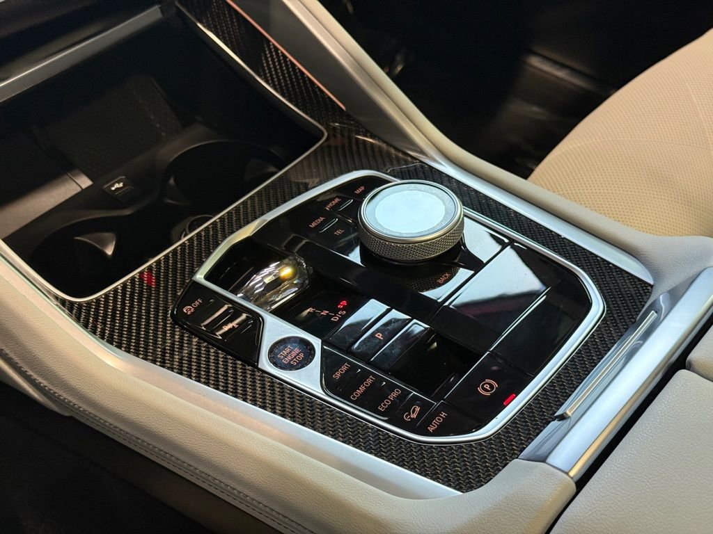 Used 2024 BMW X6 M60i w/ Dynamic Handling Package image 22