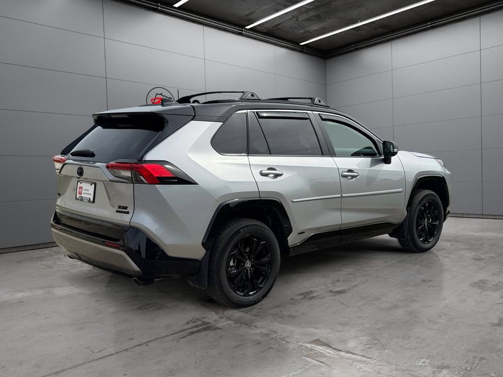 Used 2024 Toyota RAV4 XSE w/ Weather Package AWD/4WD image 5
