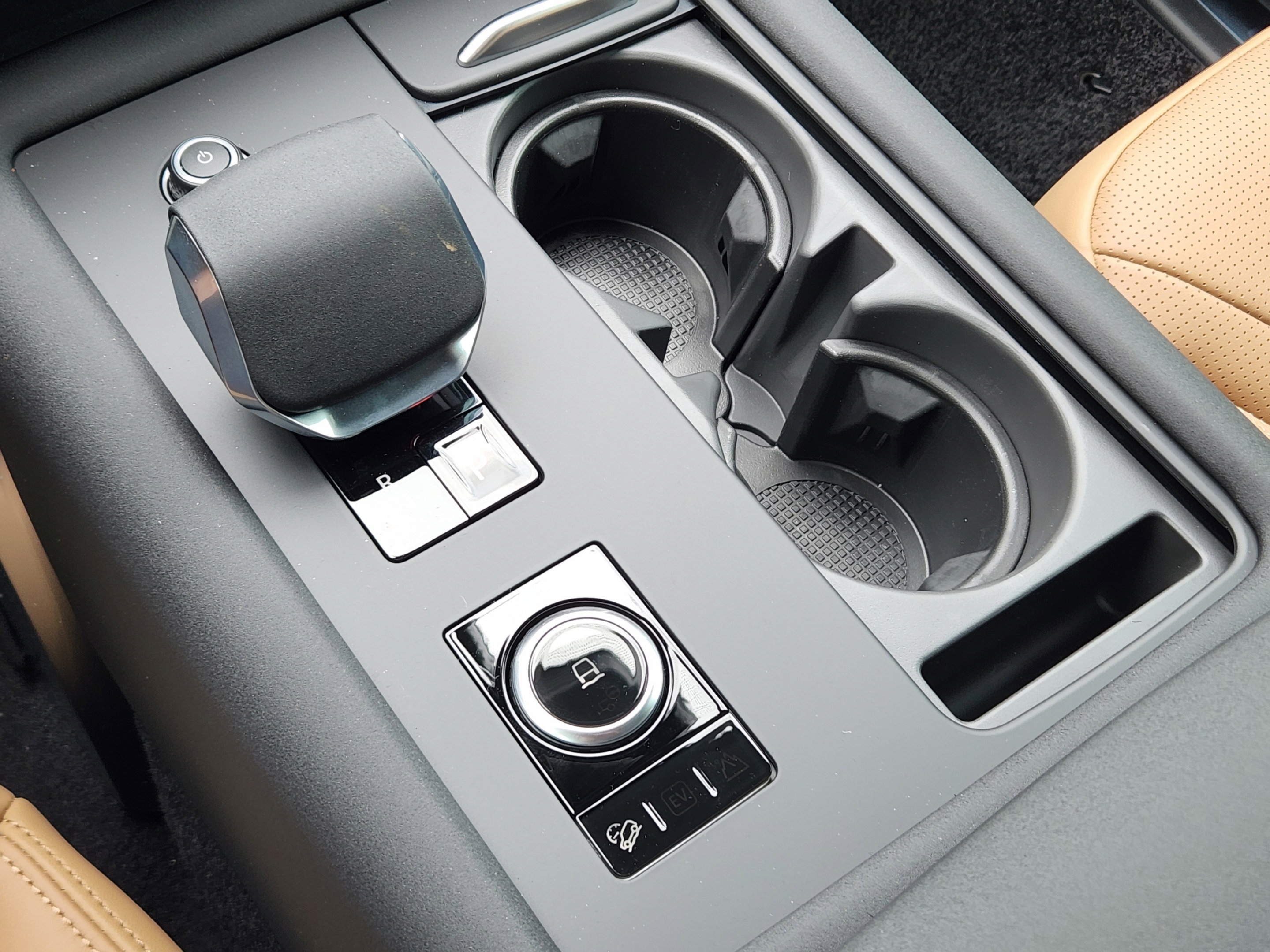 New 2026 Land Rover Discovery Limited Edition AWD/4WD image 16