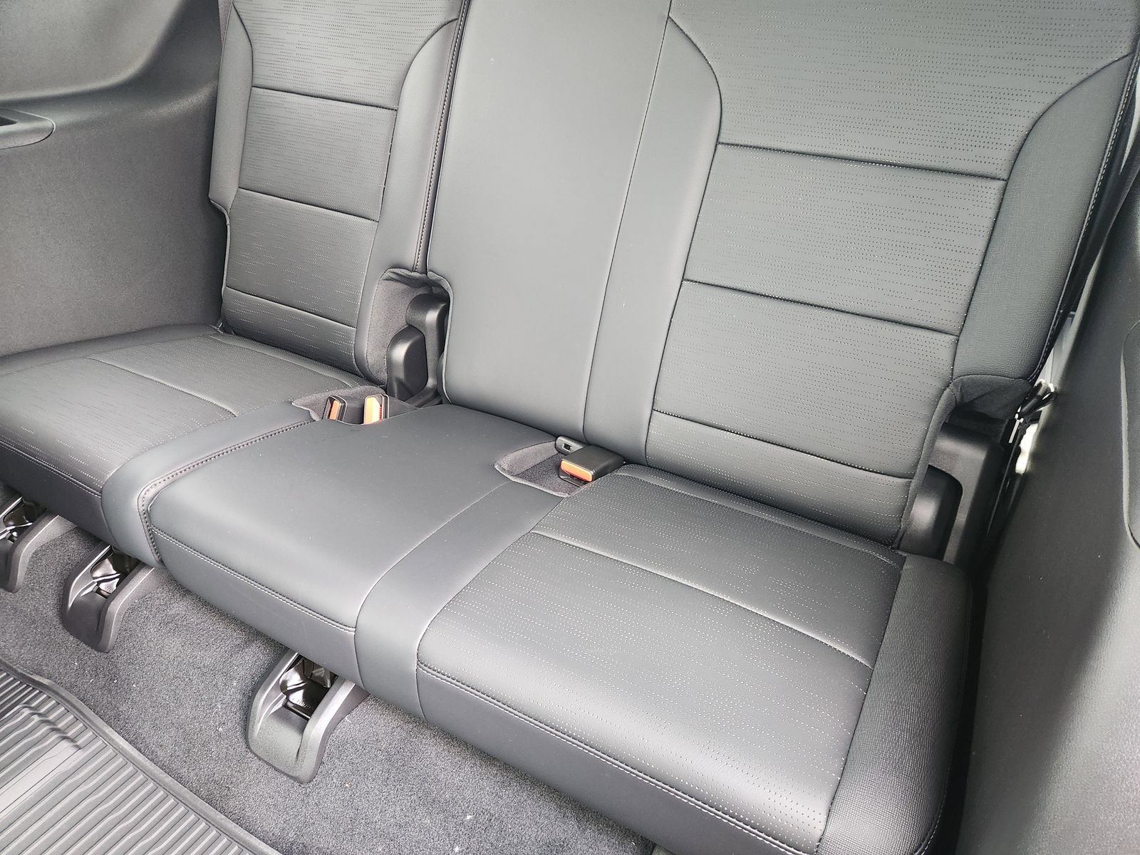 New 2026 Buick Enclave Sport Touring w/ Power Package FWD image 36