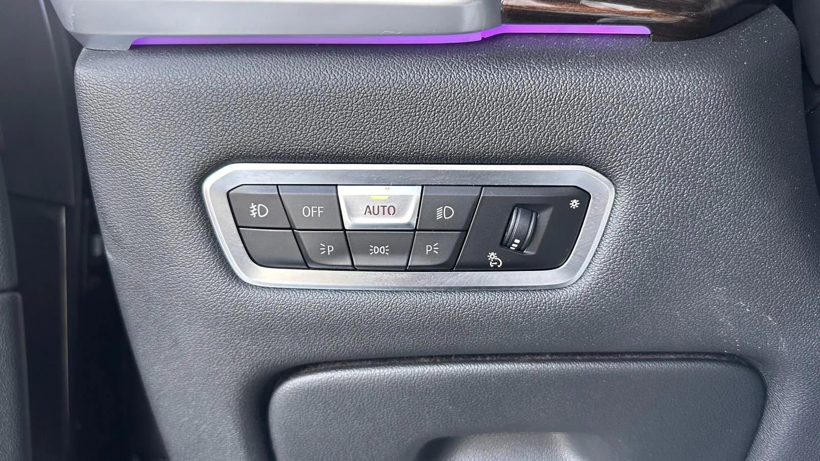 Used 2020 BMW X5 xDrive40i w/ Convenience Package image 18