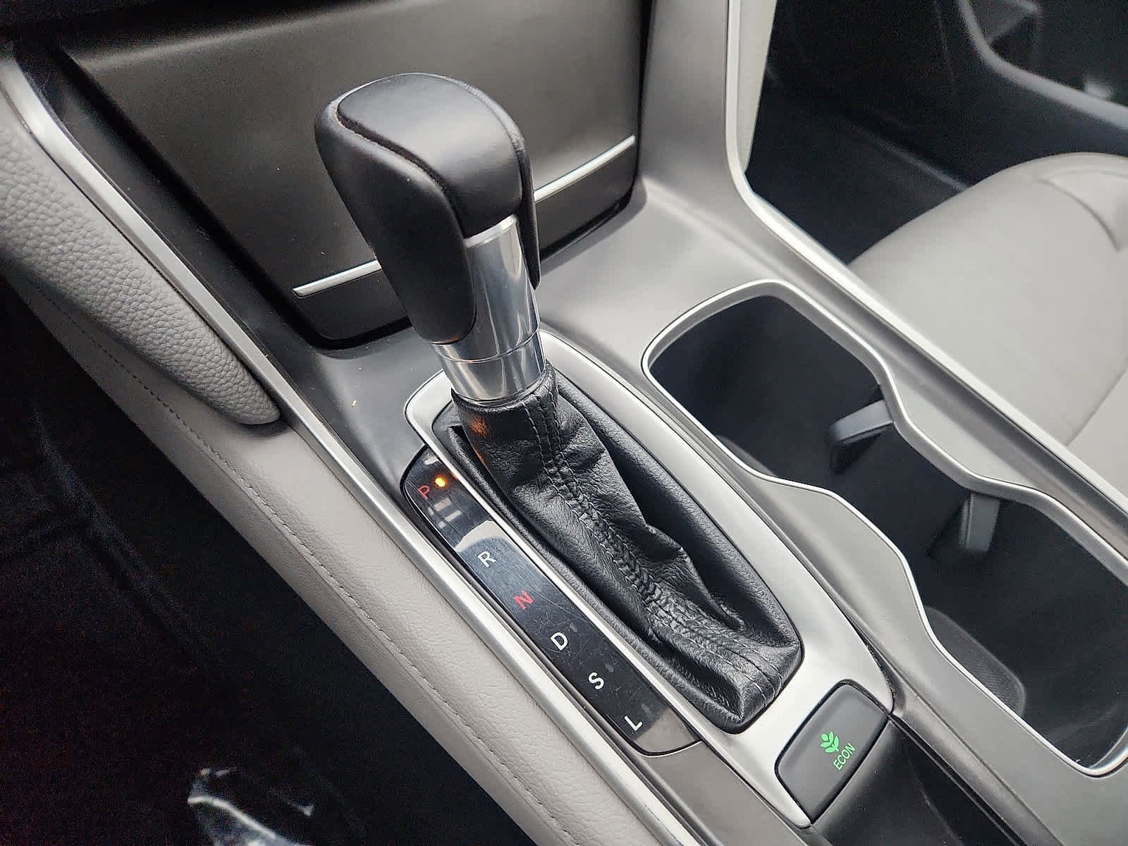 Used 2018 Honda Accord EX-L image 17