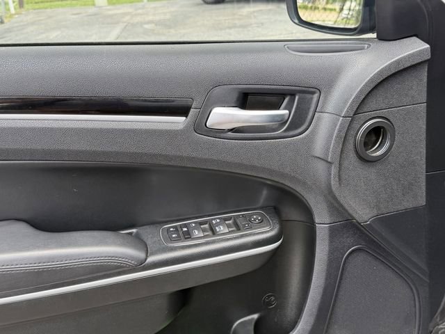 Used 2023 Chrysler 300 Touring RWD image 12
