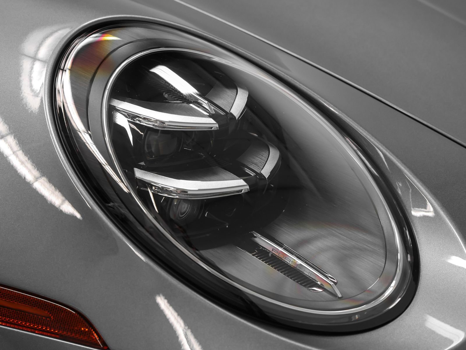 Certified 2025 Porsche 911 Carrera RWD image 16