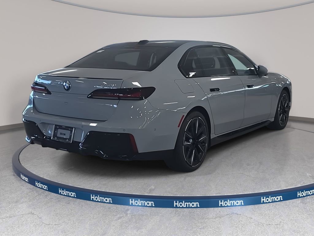 New 2026 BMW 750e xDrive w/ Executive Package image 4