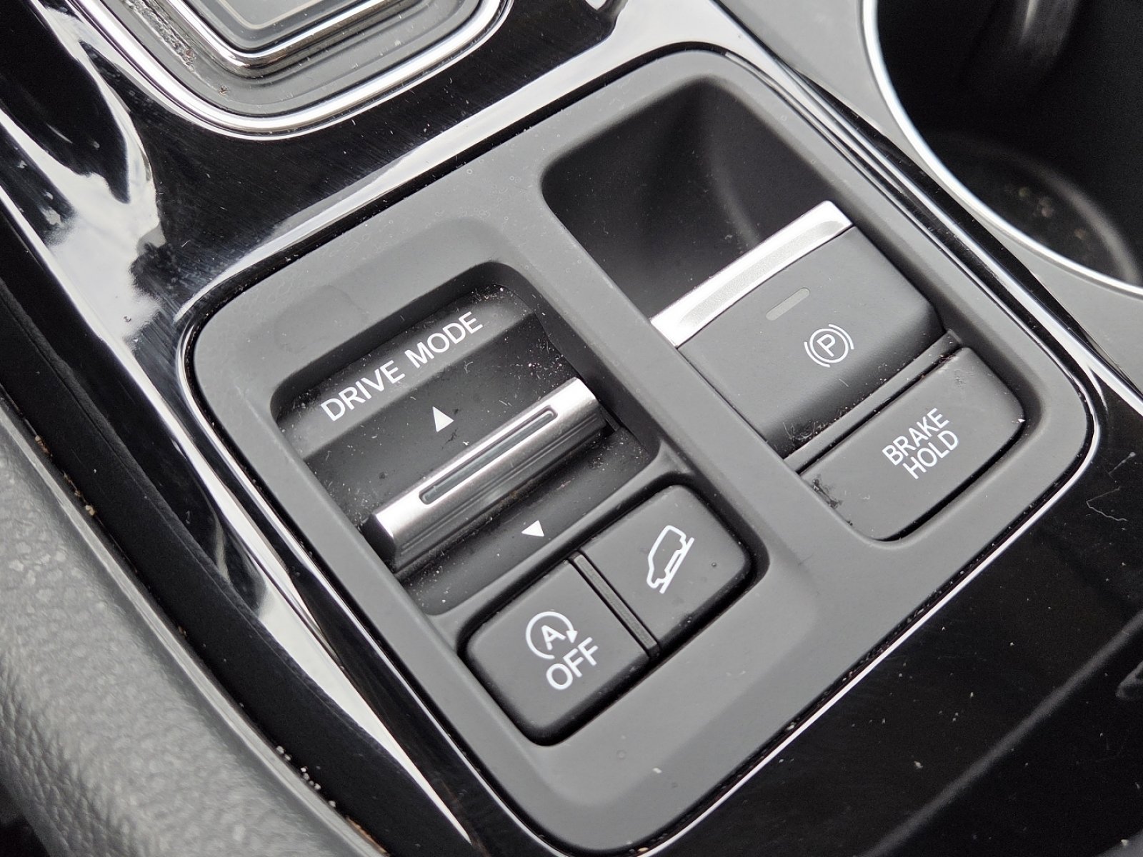 Used 2024 Honda Pilot Touring image 10
