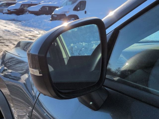 Used 2021 Nissan Rogue SV image 11