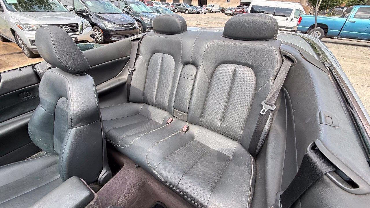Used 2000 Mercedes-Benz CLK 430 Cabriolet image 36