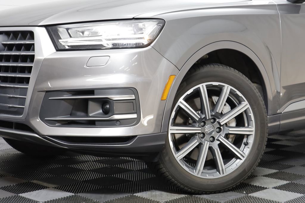 Used 2017 Audi Q7 3.0T Prestige w/ Prestige Package image 3